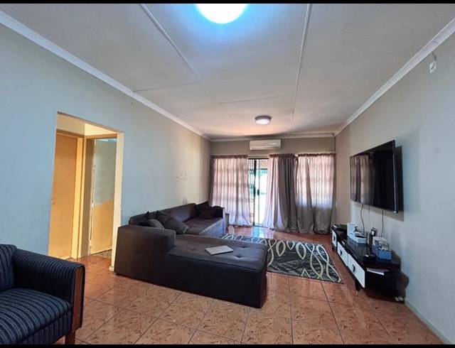 3 BEDROOM HOUSE FOR SALE IN BRITS CENTRAL